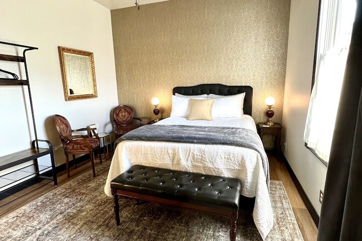 Room 25 of 92