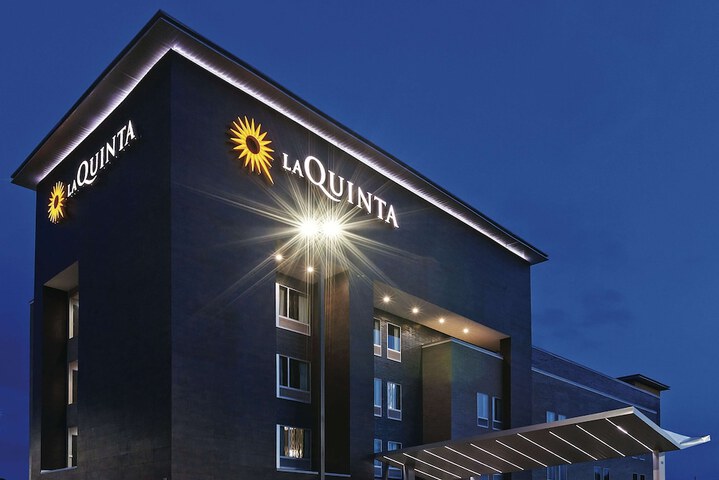 Hotel 7 of 54