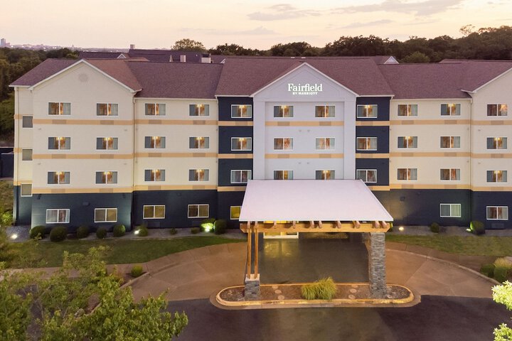 Hotel 2 of 50