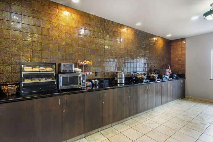 Breakfast/Coffee Service 59 of 76