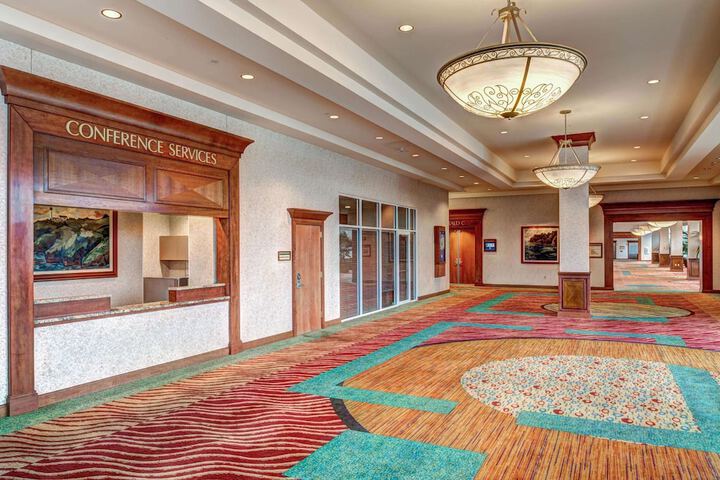 Hilton Seattle Airport & Conference Center