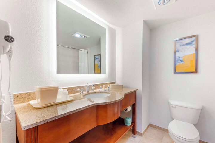 Room 20 of 35
