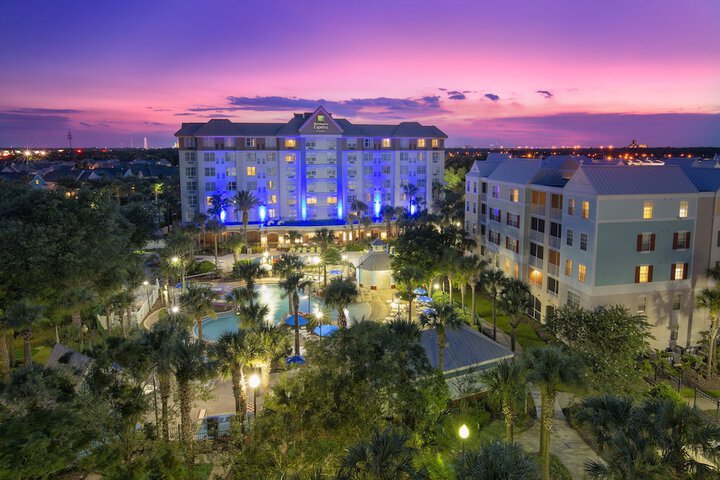 Hotel 5 of 52
