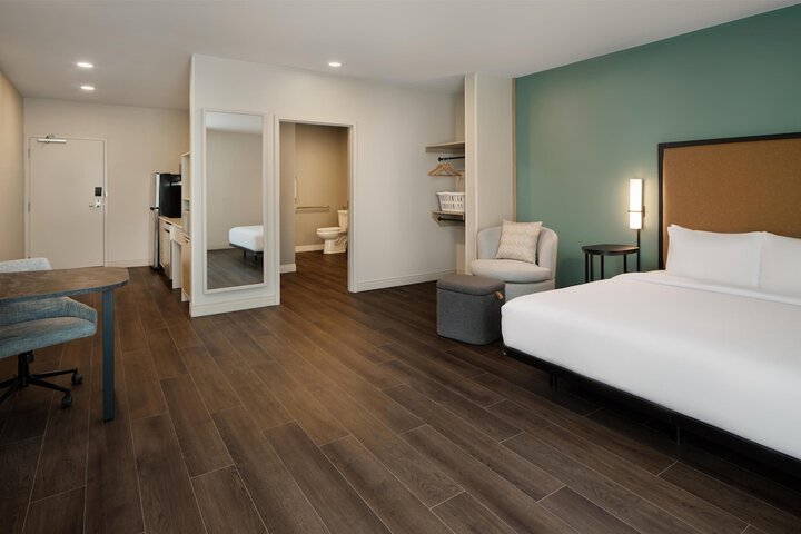 LivSmart Studios by Hilton Tullahoma