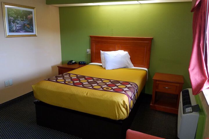 Room 41 of 57