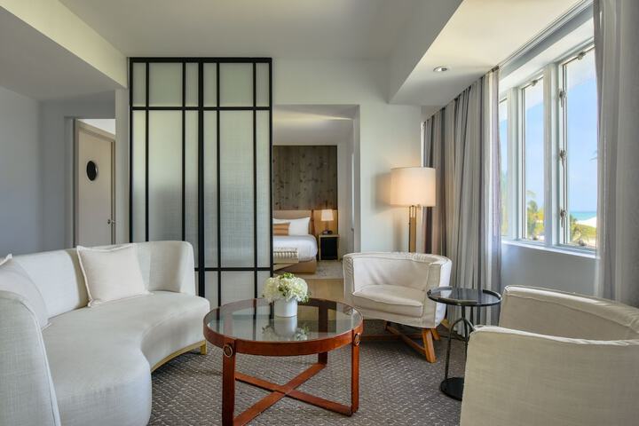Room 30 of 54