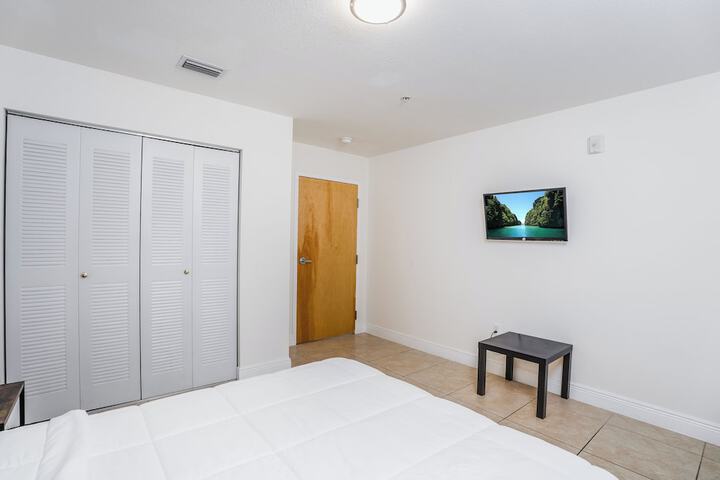Room 14 of 38