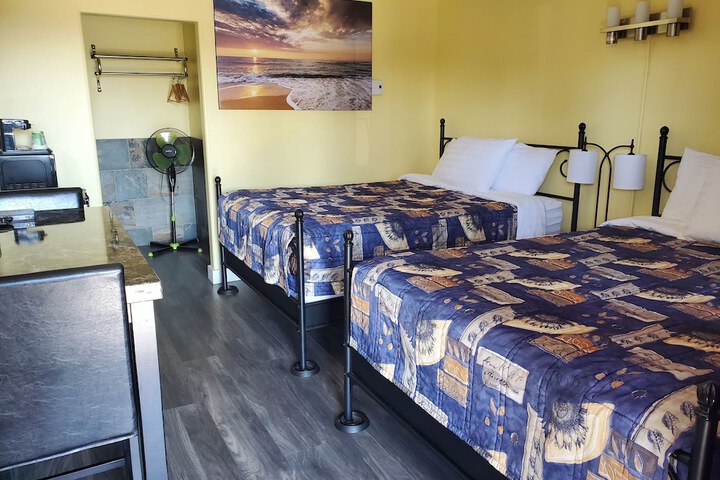 Room 12 of 45