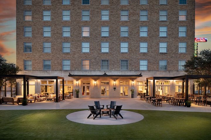 The Lasalle Hotel Bryan College Station, a Tribute Portfolio Hotel