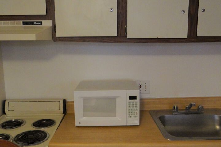 Room 12 of 25