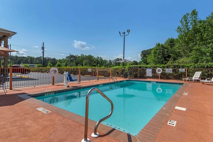 Pool 6 of 30