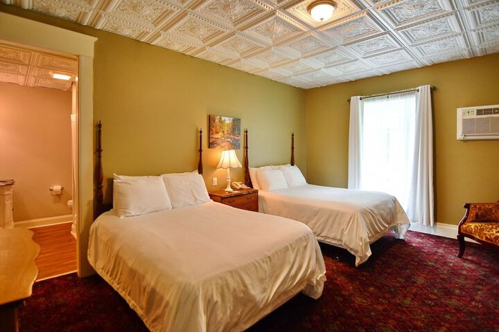 Room 15 of 22