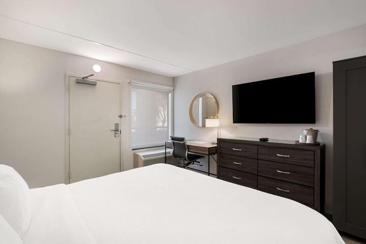Room 30 of 45