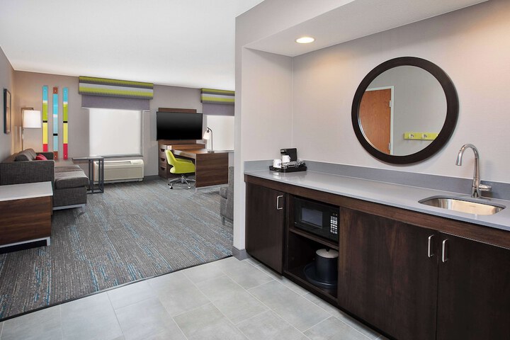 Hampton Inn Detroit / Utica-Shelby Township