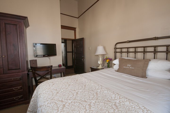 Room 21 of 64