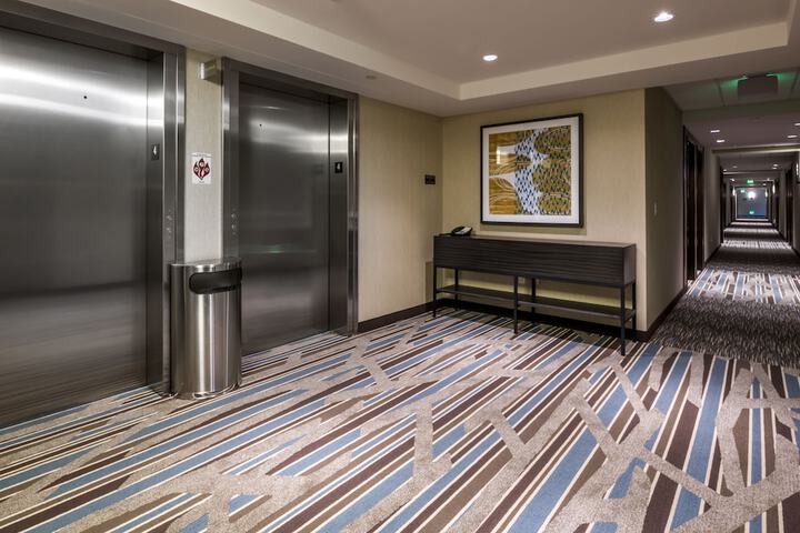 Ballroom/Hall 63 of 69