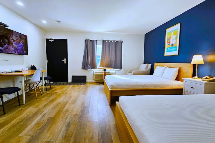 Cloud 9 Inn