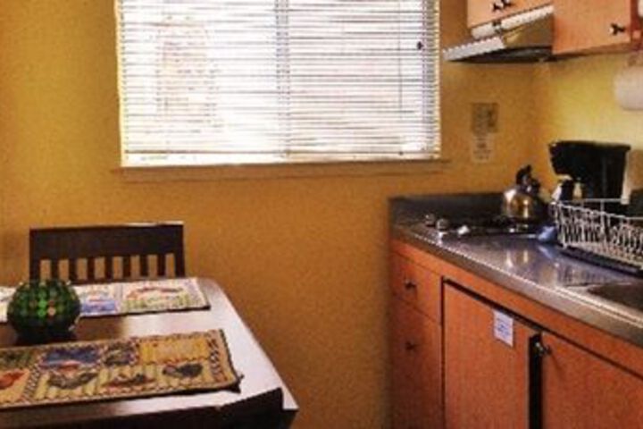 Edgemere Cottages