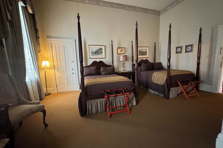 Room 91 of 142