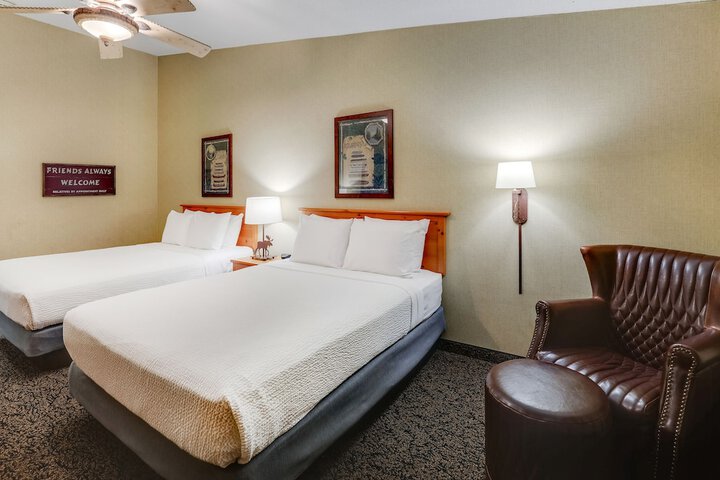 Room 32 of 44