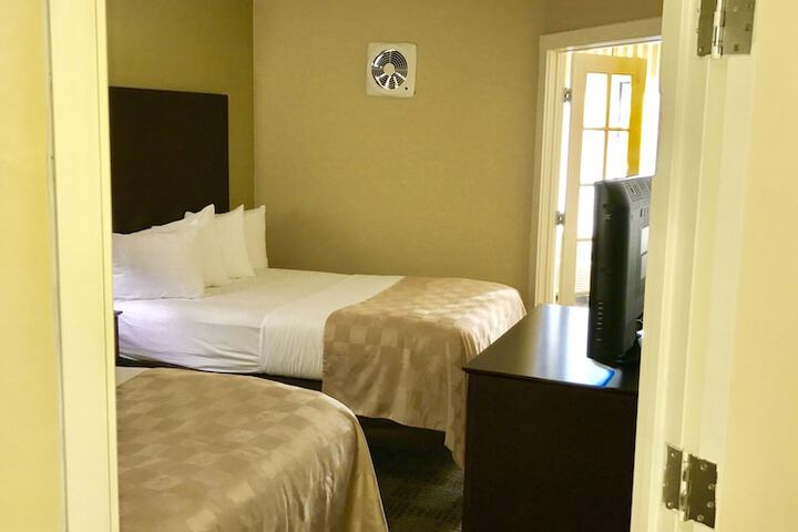 Room 19 of 49