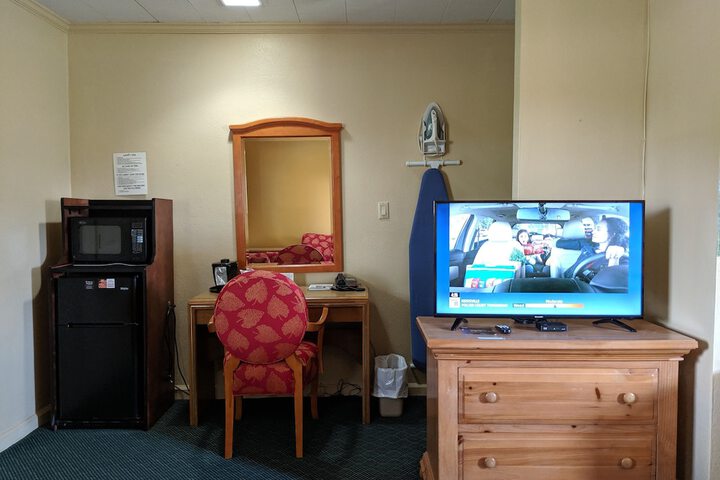 Room 9 of 17