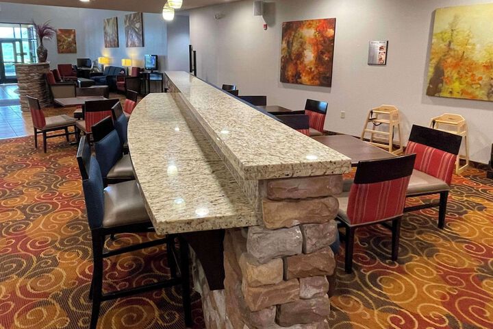 Comfort Suites Altoona North