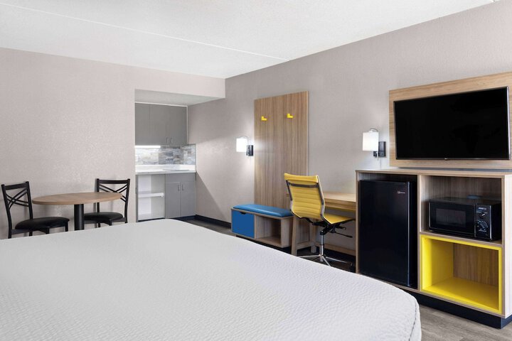 Room 30 of 70