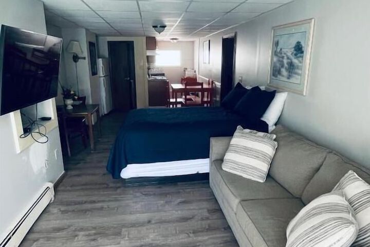 Room 75 of 93