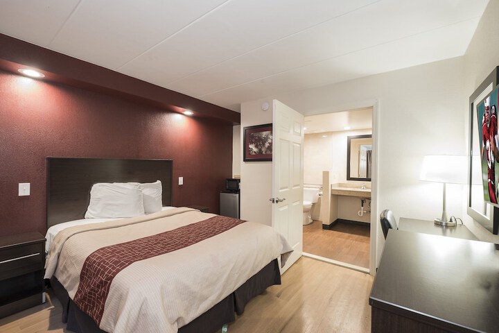 Room 18 of 24