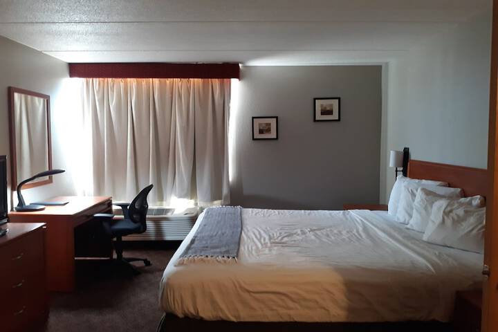 Room 42 of 76
