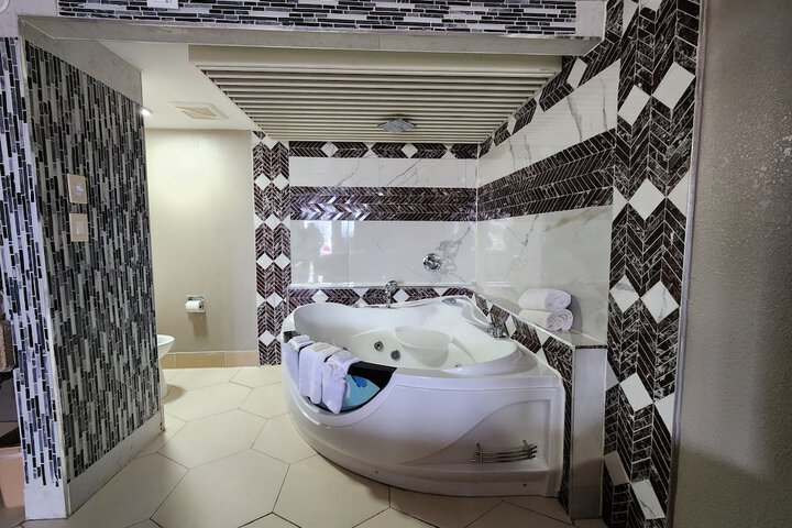 Room 14 of 67