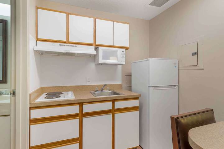 Room 13 of 25