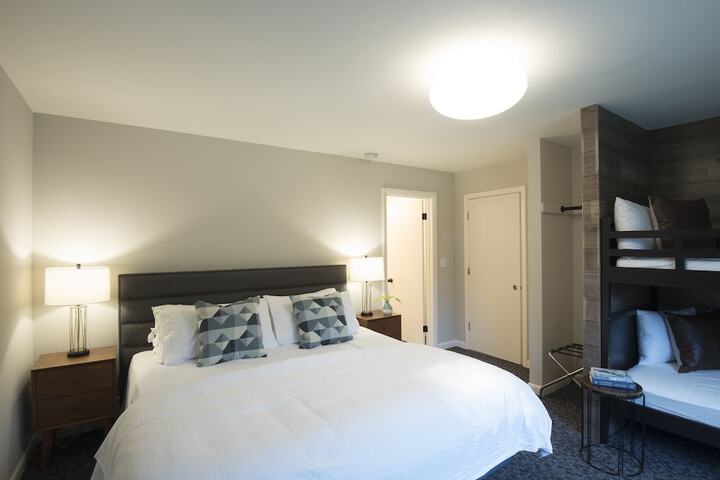 Rest - a Modern Motel