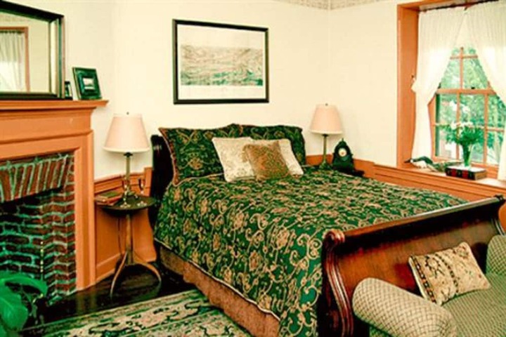 The Brafferton Inn