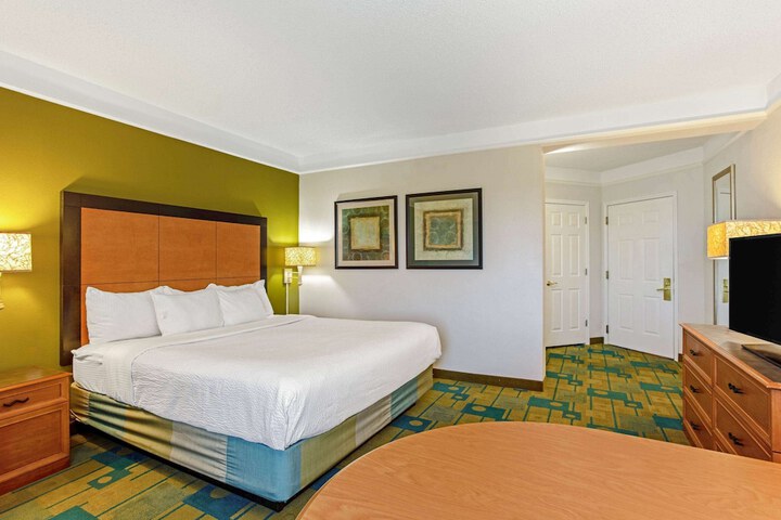 Room 43 of 53