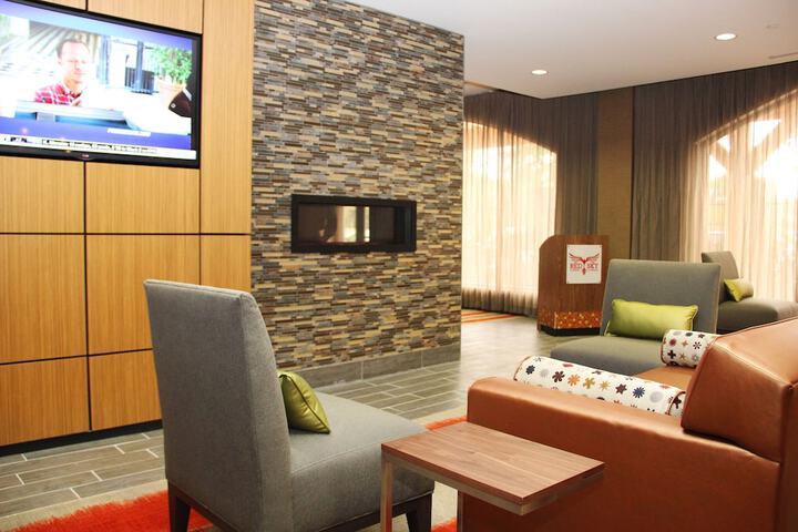 Hotel Interior 8 of 28