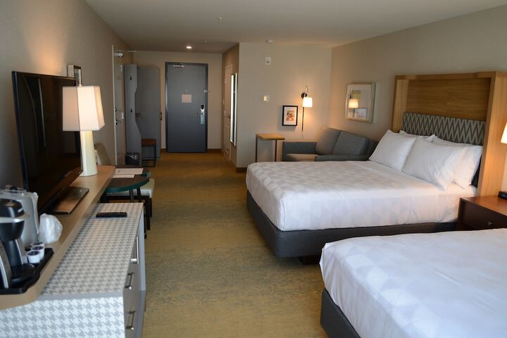 Room 31 of 117