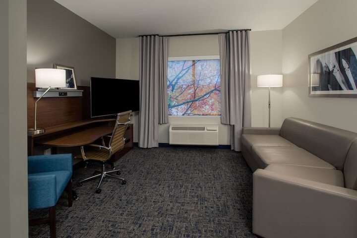 Room 26 of 34