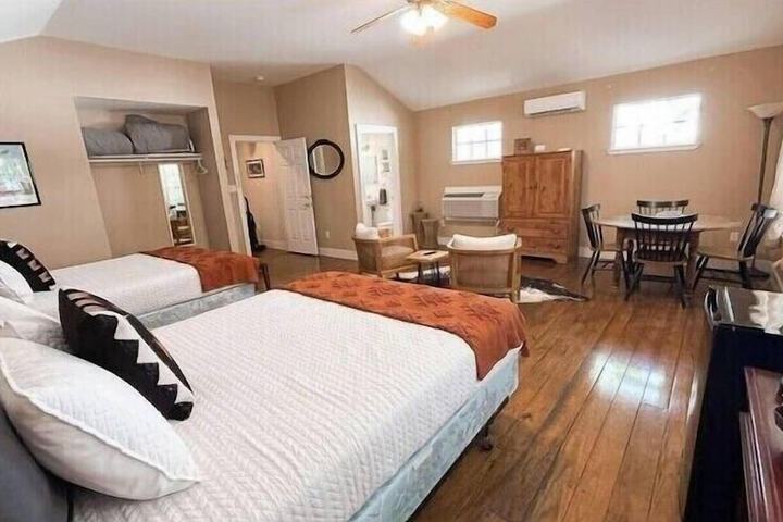 The Salado Inn Kolb Suite