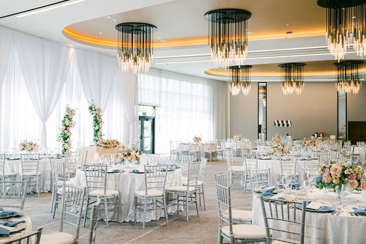 Ballroom/Hall 80 of 88