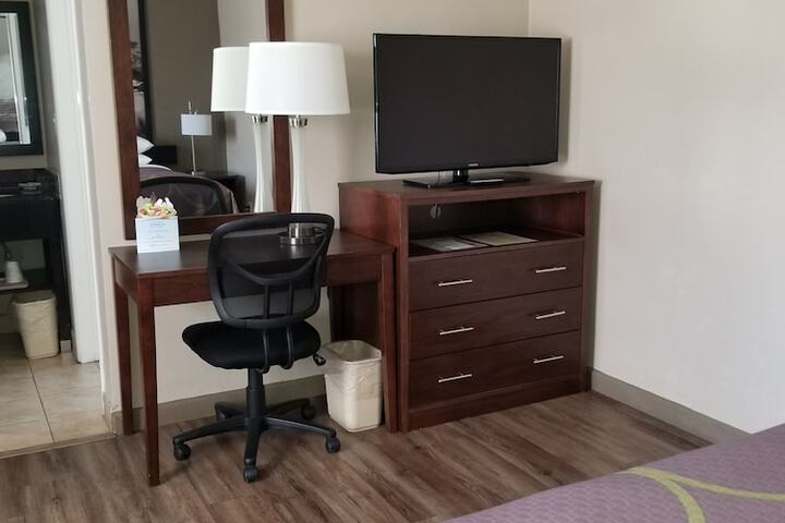 Room 14 of 24