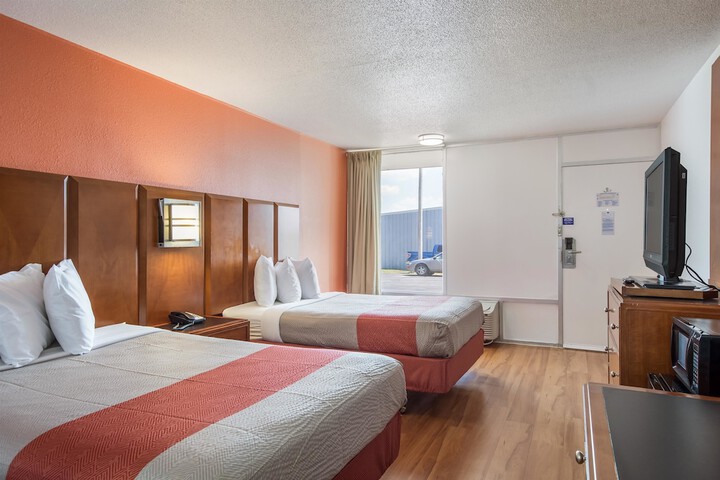 Room 21 of 46