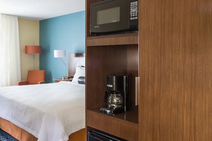Fairfield Inn & Suites Mansfield Ontario