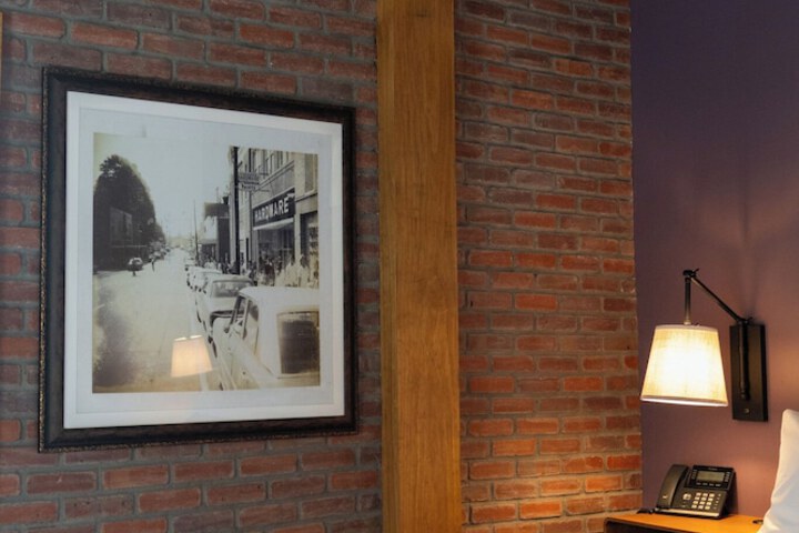 The Horton Hotel and Rooftop Lounge
