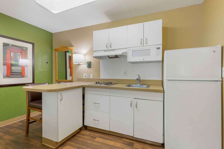 Room 12 of 22