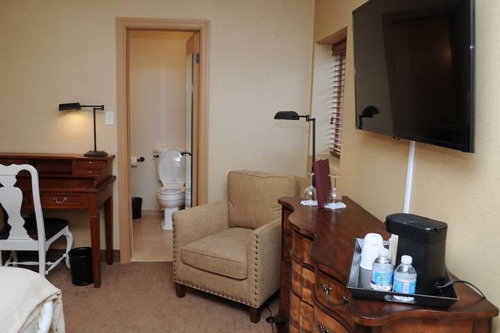 The Beaumont Inn