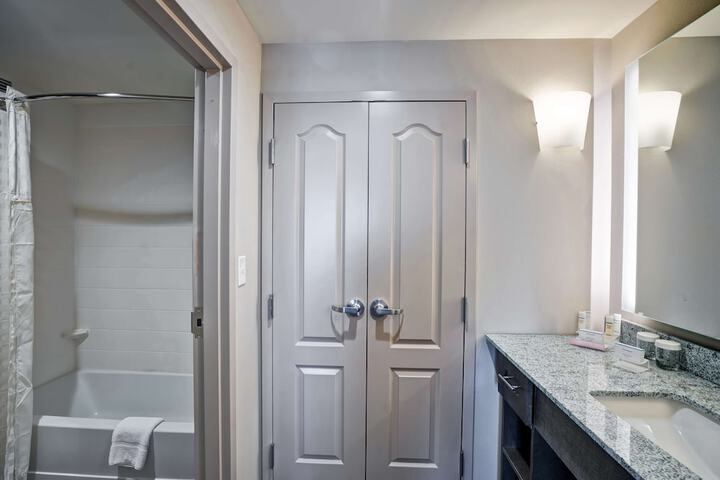 Room 21 of 54
