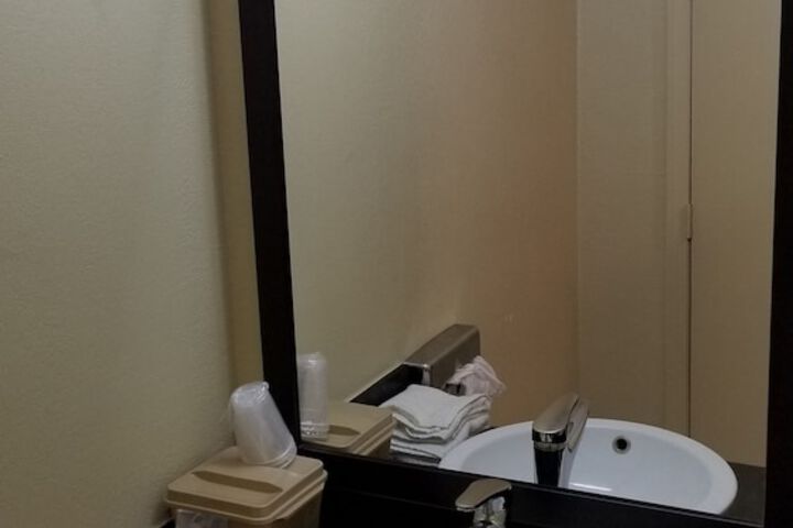 Room 12 of 15