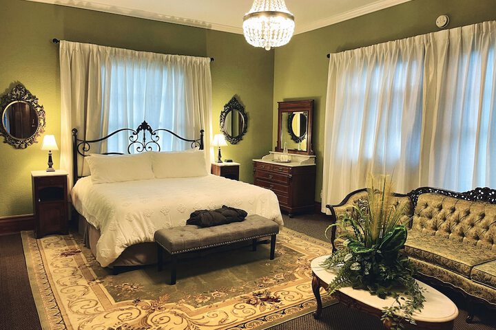 Room 17 of 55